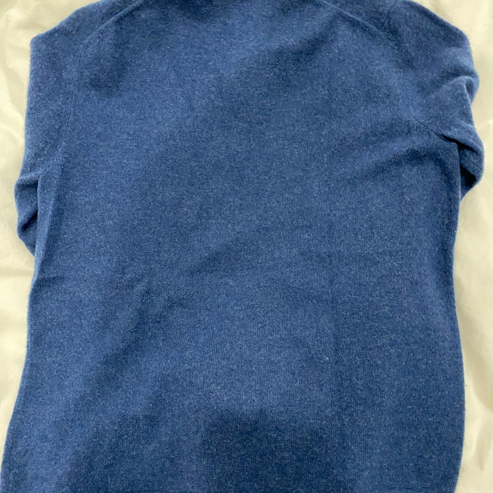 Banana Republic V neck cashmere for men